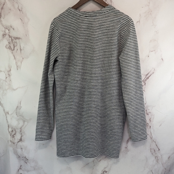 Duluth Shirt Womens Medium Gray Striped Ponte Pro Tunic Pullover V Neck - Picture 6 of 13